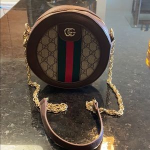 GG round disk crossbody